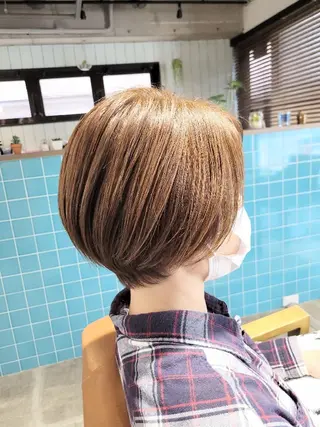 ショート alushe 岡 陽子のヘアスタイル