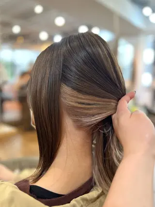 ミディアム カラー 180°One Eighty Degrees所属・ERIKA/ ハイライト/ショートのヘアスタイル