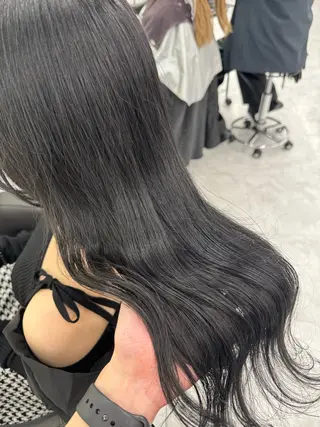 ロング カラー ヘアアレンジ ☁️縮毛矯正✖️ 透明感☁️りくのヘアスタイル