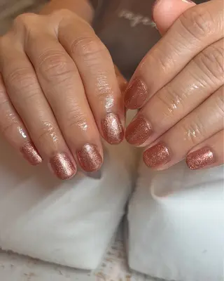 ネイル 人見 菜巴（ネイリスト）のネイルデザイン