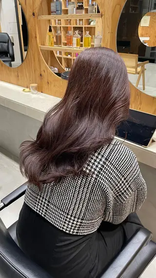 ロング U リオナのヘアスタイル