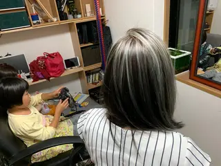 ミディアム カラー じょん 。のヘアスタイル