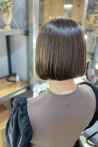 ミディアム カラー 菊地 紗矢のヘアスタイル