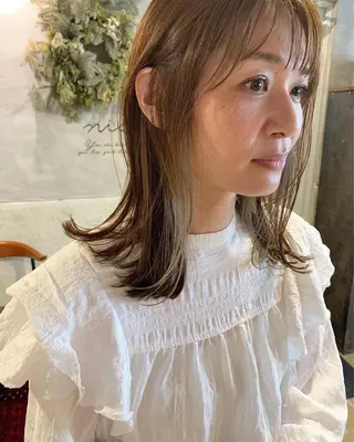 セミロング カラー 落合 妙佳のヘアスタイル