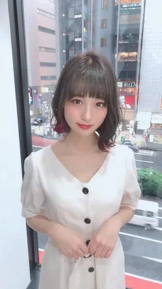 ミディアム 渋谷/ハッシュ レイヤーカット/会田のヘアスタイル