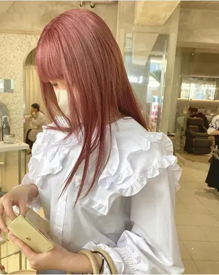 セミロング カラー ボブ/ハイトーン REINAのヘアスタイル