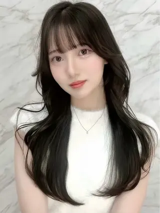 ロング Hazuki レイヤー/艶カラーのヘアスタイル