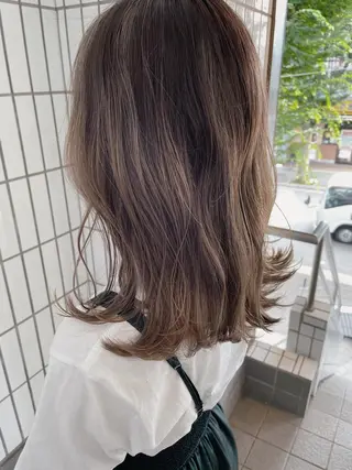 ミディアム カラー ハットリ /北習志野のヘアスタイル