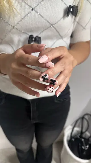 ネイル しおん⭐︎立川 sofaネイリストのネイルデザイン