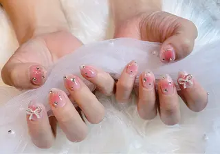 ネイル le'a-レア-【ア イ×ネイル×眉】のネイルデザイン