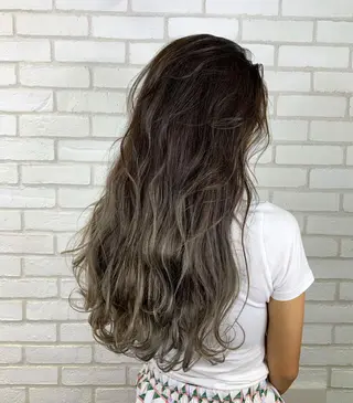 セミロング カラー she2.shinjuku所属・顧客様専用予約 新規予約不可のヘアスタイル