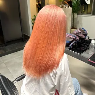 セミロング カラー ハイトーン/ウルフ/ レイヤー/Asukaのヘアスタイル