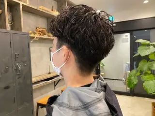 パーマ メンズ 鈴木 美紅のヘアスタイル