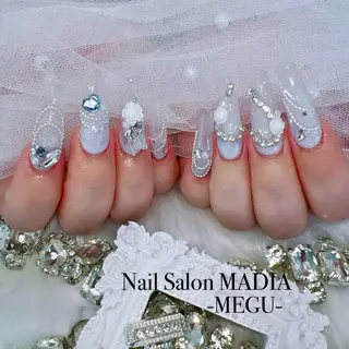 ネイル MADIA藤沢所属・MADIA MEGUのネイルデザイン