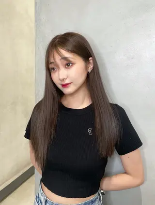 カラー offwhite Nano🪩🧡のヘアスタイル