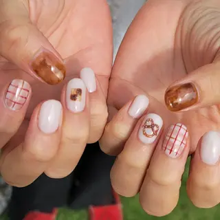 ネイル 🌲🌳🚪iiit o🌲🌳🌲のネイルデザイン