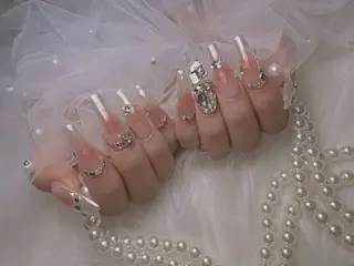 ネイル CHARIS yunaのネイルデザイン