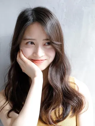 ロング 川口 葉月のヘアスタイル