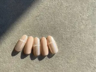 ネイル 友田 晴香のネイルデザイン