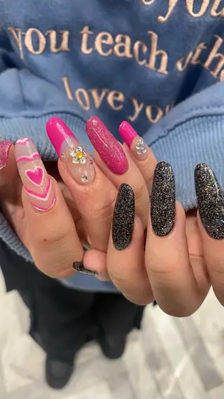 ネイル カンナ【Y2Kネイル /コーンロウ】のネイルデザイン