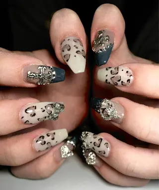 ネイル Liennail 持込デザインやり放題のネイルデザイン