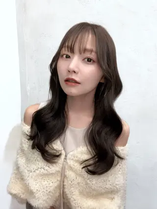 セミロング カラー パーマ ヘアアレンジ CHIHIRO🤍 色っぽ韓国ヘアのヘアスタイル
