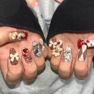 ネイル MODA MANAMIᵕ̈のネイルデザイン