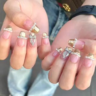 ネイル ☁️BLITZ 🎀笠原雪音🎀のネイルデザイン