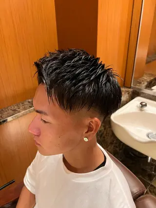 メンズ ヘアモードキクチ銀座店所属・💈藤崎 虎之介💈のヘアスタイル