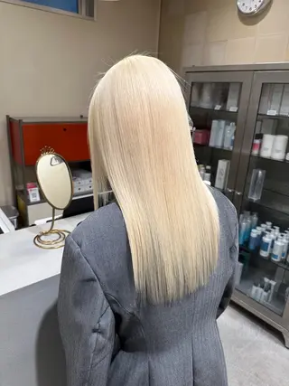 セミロング カラー SALOWIN 梅田茶屋町店所属・梅田/ベージュカラー /ブリーチカラーのヘアスタイル