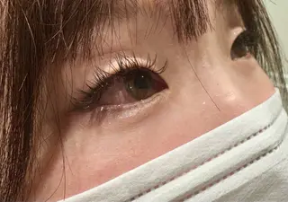 マツエク・マツパ eyenailist NANAのネイルデザイン