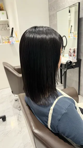 カラー 久野 結生のヘアスタイル