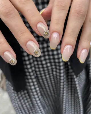 ネイル 🌼大西洋子 laughl🌼のネイルデザイン