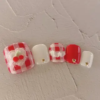 ネイル f'bloom L’ecrinのネイルデザイン