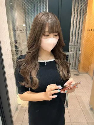 ロング MEI🎀つやカラー 🎀レイヤー🎀渋谷のヘアスタイル