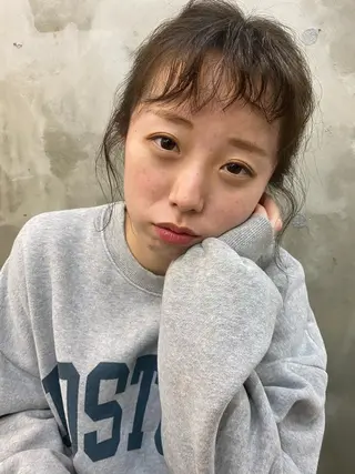 セミロング カラー ヘアアレンジ eTONe所属・志賀 あずみのヘアスタイル