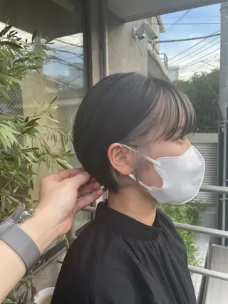 ショート カラー 今だけカット無料✨ 表参道美容師 井出光のヘアスタイル