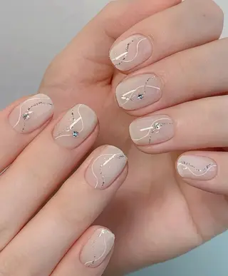ネイル YUYI.nail salon所属・Mi Naのネイルデザイン
