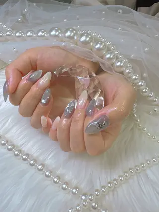 ネイル クイーンズネイル銀座所属・Queeens nailのネイルデザイン