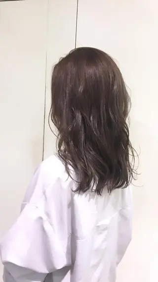 セミロング カラー ヘアアレンジ 中村 碧のヘアスタイル