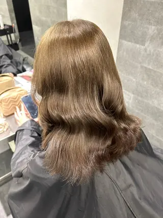 ミディアム カラー かえで🫧 カットモデル募集中のヘアスタイル