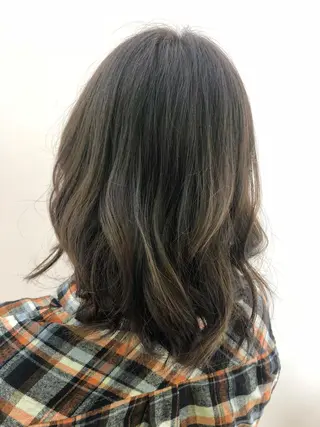 カラー 茅ヶ崎/ハイライト/ ハイトーン/関口実華のヘアスタイル