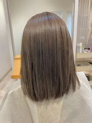 セミロング カラー Design Color🐰アユミのヘアスタイル