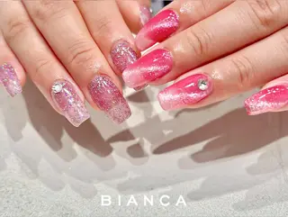 ネイル Bianca ABEのネイルデザイン