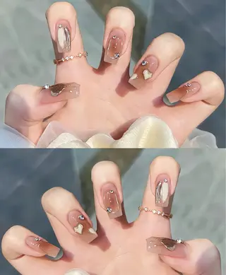 ネイル LEDアイラッシュ ∩_∩アオイのマツエク・マツパデザイン