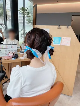 セミロング カラー ヘアアレンジ キッズ 加藤 愛実のヘアスタイル