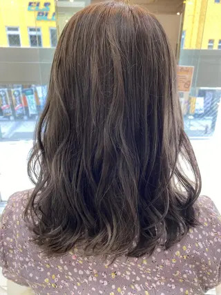 ミディアム カラー アレンジ&ショート 💙YUKINOのヘアスタイル