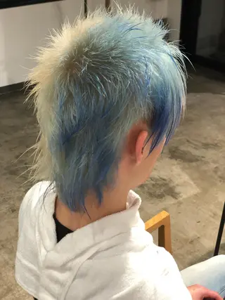 ショート カラー ハイトーン/レイヤー /ケアブリーチ石川治のヘアスタイル