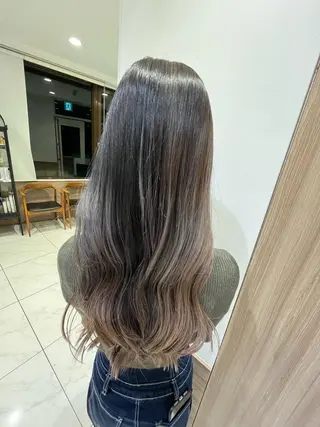 ロング 長尾菜々美🐰 ／ハイトーンカラーのヘアスタイル