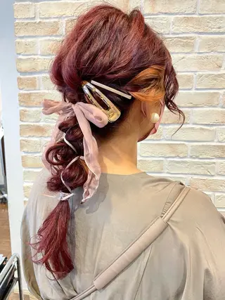 ロング ヘアアレンジ 西岡 美香子のネイルデザイン
